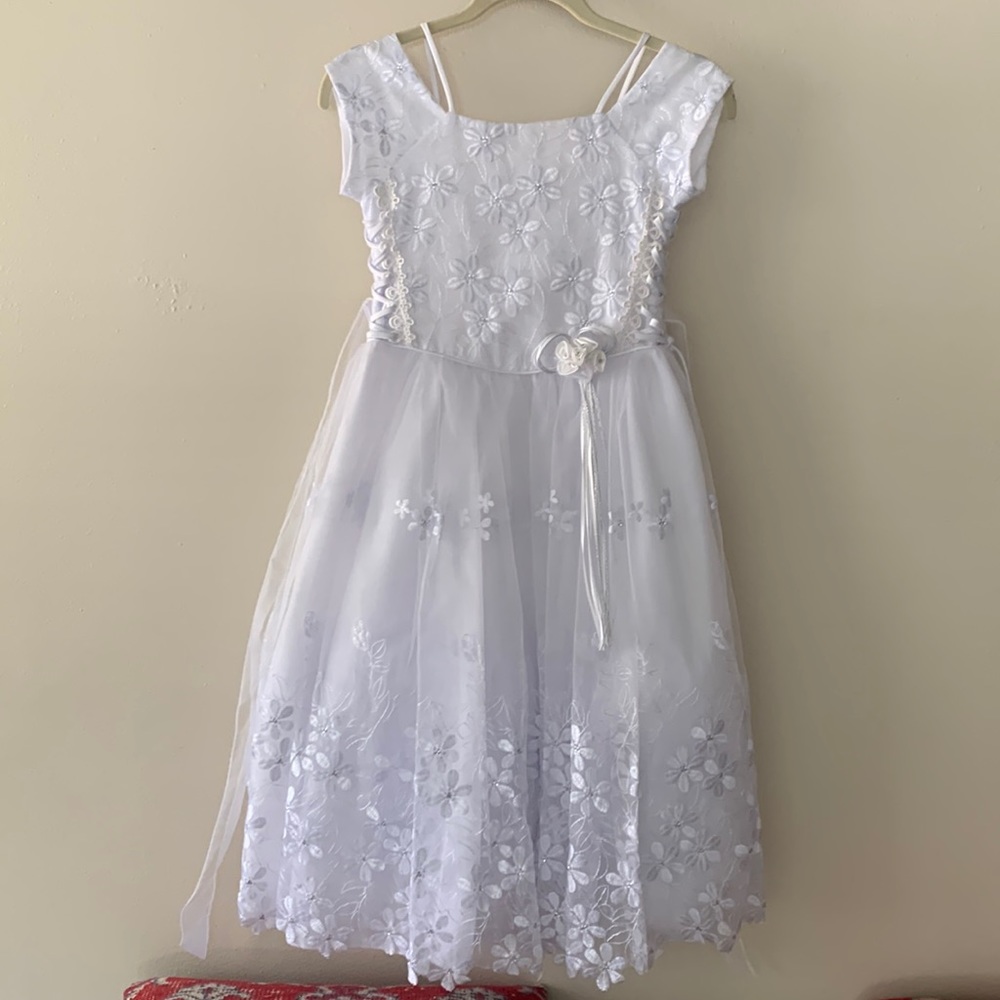 First communion kids dress with veil and hoop skirt